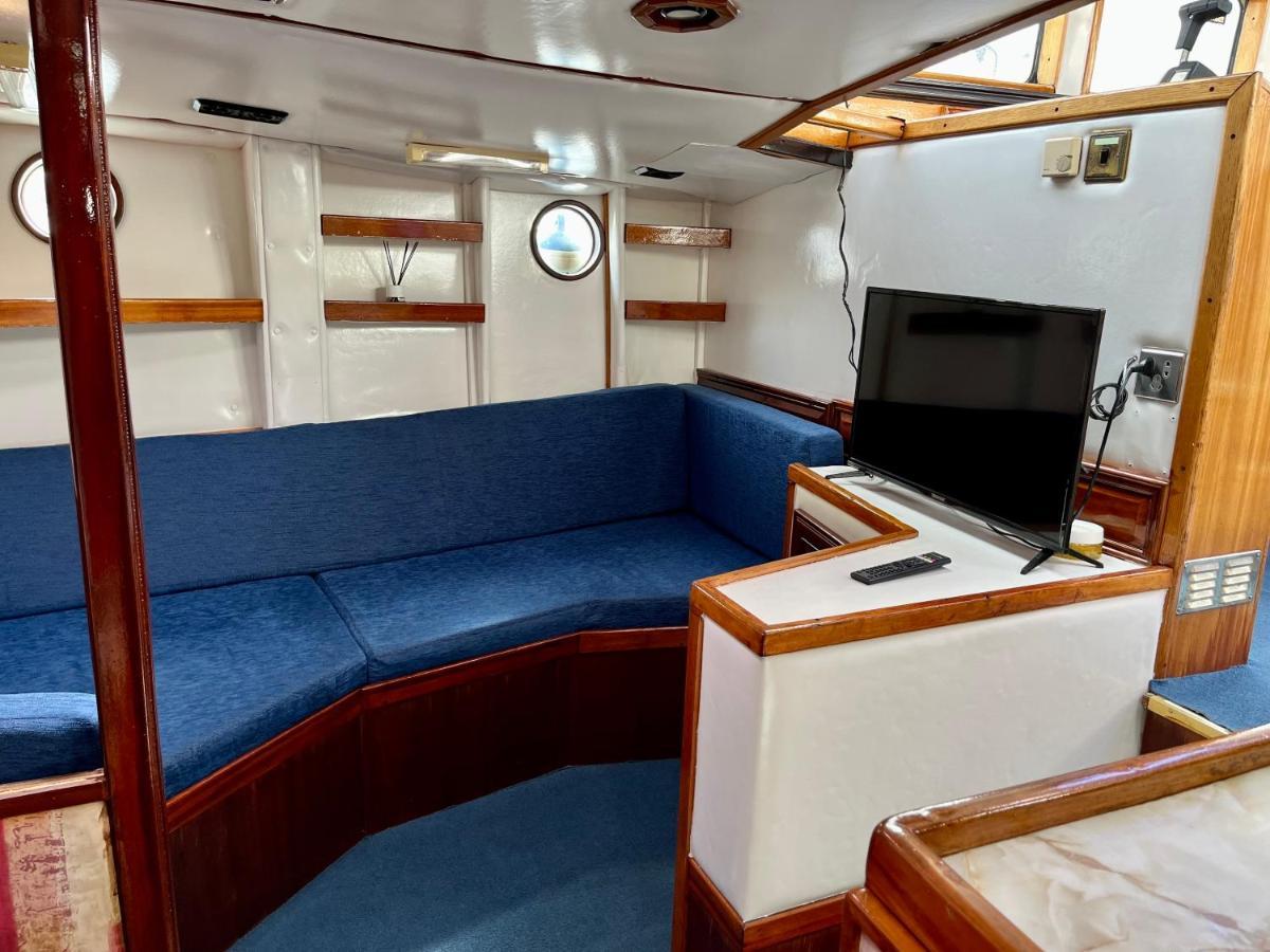 Готель Salidas En Barco Премія-де-Мар Екстер'єр фото